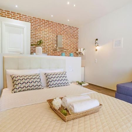 Golden Beachside Terrace 크리시 아모우디아 외부 사진