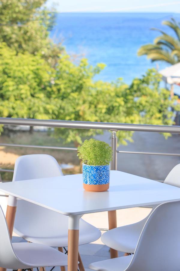Golden Beachside Terrace 크리시 아모우디아 외부 사진