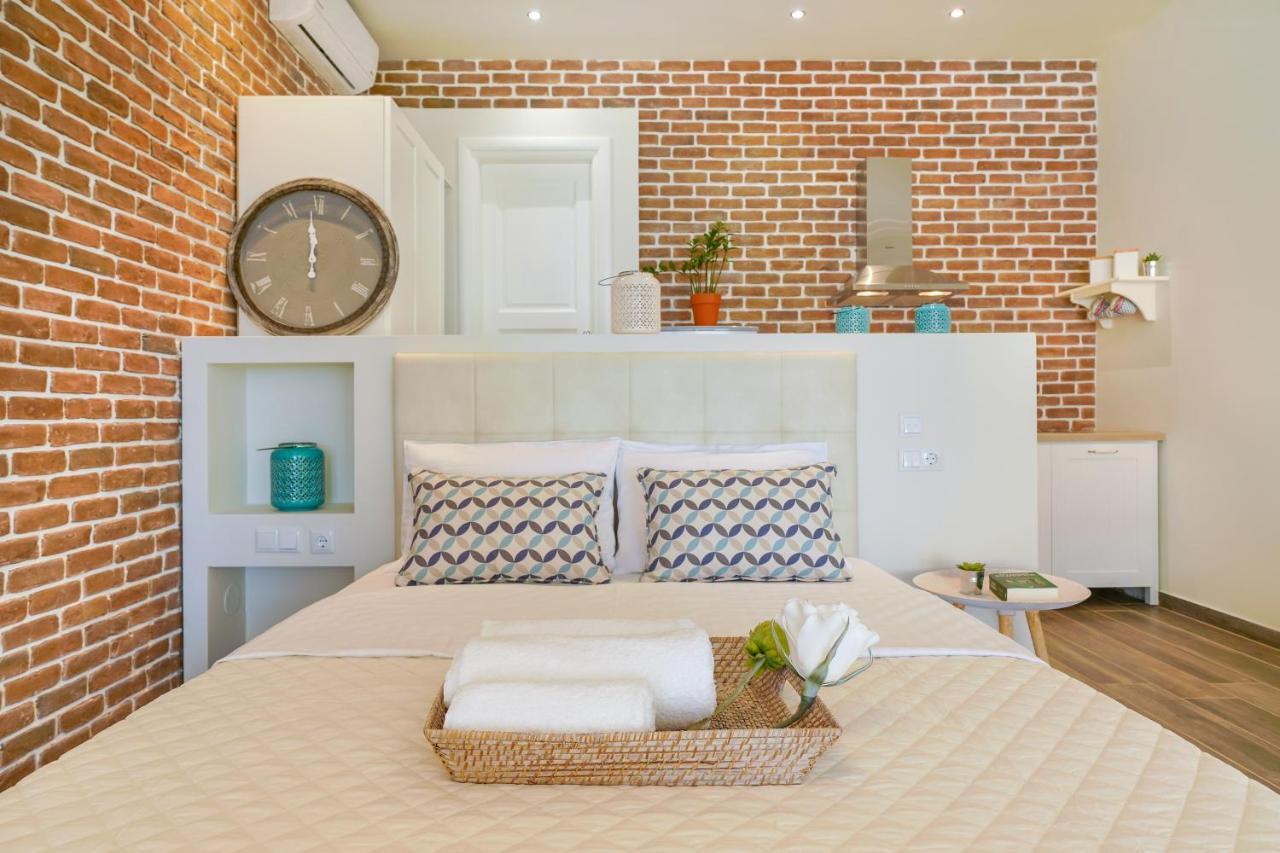 Golden Beachside Terrace 크리시 아모우디아 외부 사진
